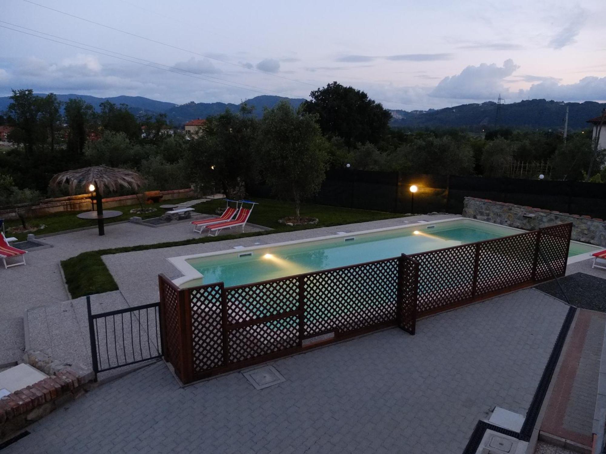La Fonda Casa Vacanze-Appartamenti Con Piscina Santo Stefano di Magra Exterior photo