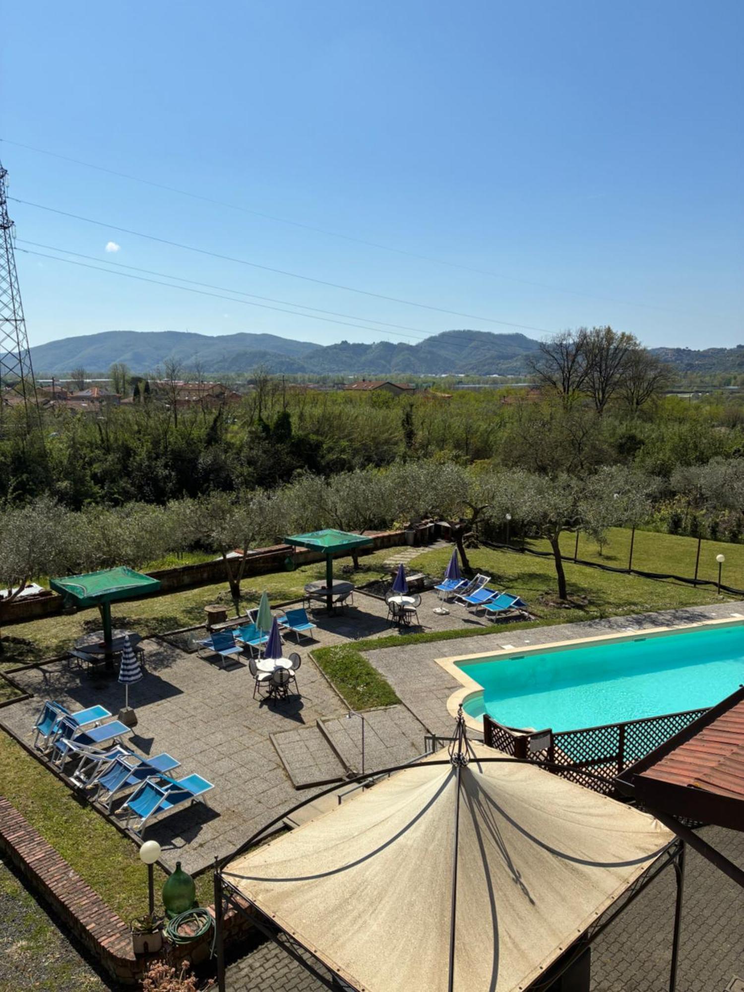 La Fonda Casa Vacanze-Appartamenti Con Piscina Santo Stefano di Magra Exterior photo